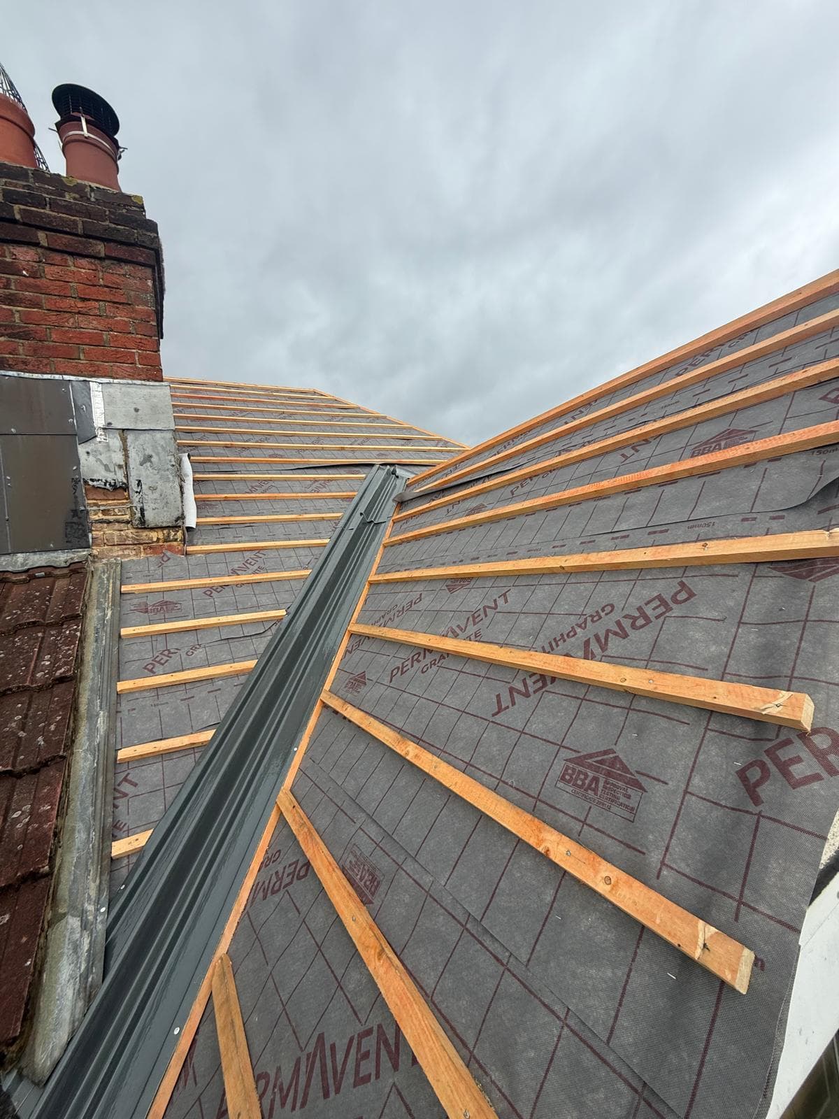 Tile & Slate Roofing work in Hampshire — photo 3