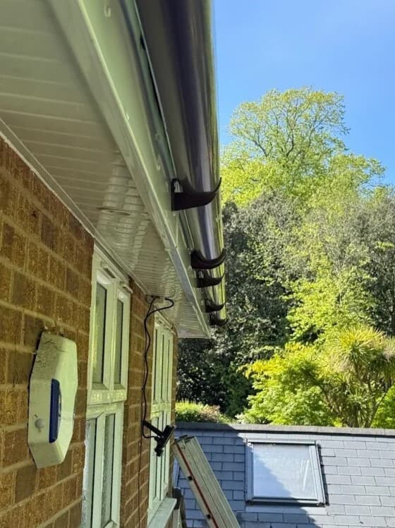 Gutter repair work in Hampshire — photo 3