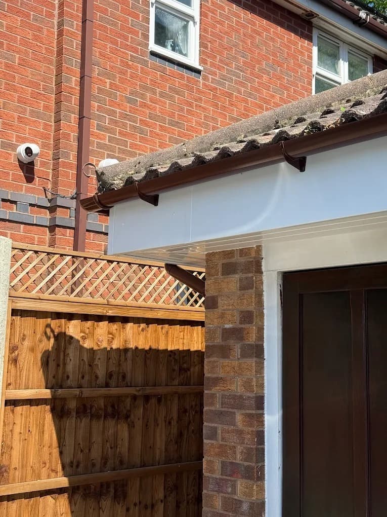 Gutter repair work in Hampshire — photo 4